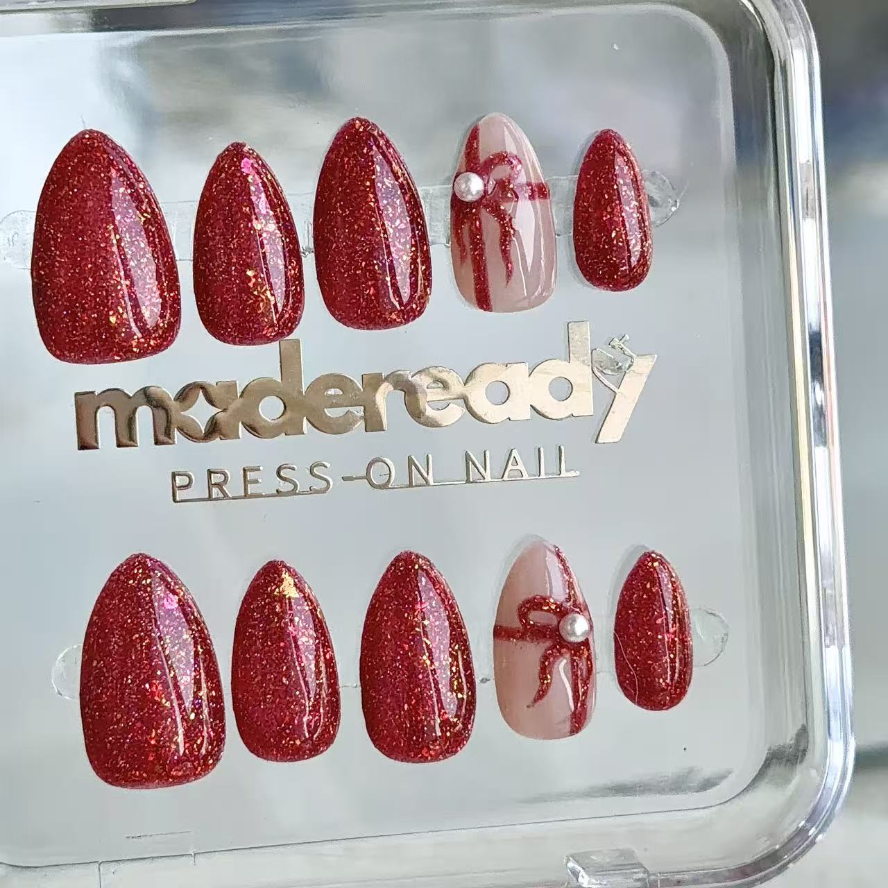 Crimson Gift (Limited Edition)