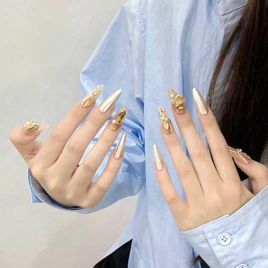 Golden Heart - Madeready Nail